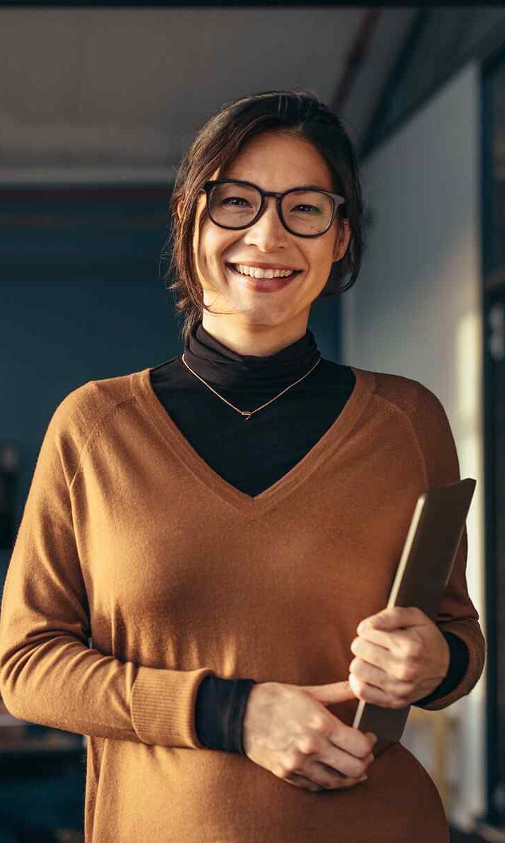 https://xinidislaw.gr/wp-content/uploads/2019/10/inner_team_01-720x1200.jpg